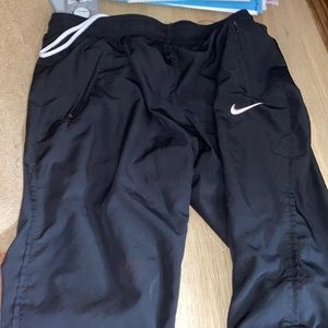 Nike Fit Dry Joggers. Size M